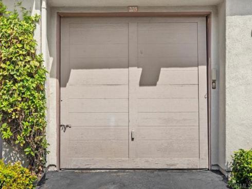 2800  Keller Dr.  306 , Tustin, CA