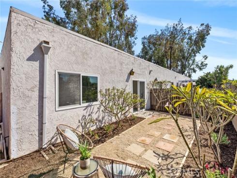 17572  Vandenberg  4  Lane, Tustin, CA