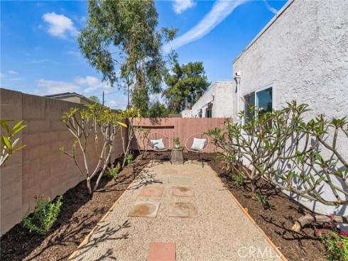 17572  Vandenberg  4  Lane, Tustin, CA