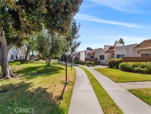 17572  Vandenberg  4  Lane, Tustin, CA