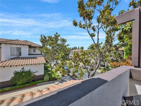 2390  Sunningdale   Drive, Tustin, CA
