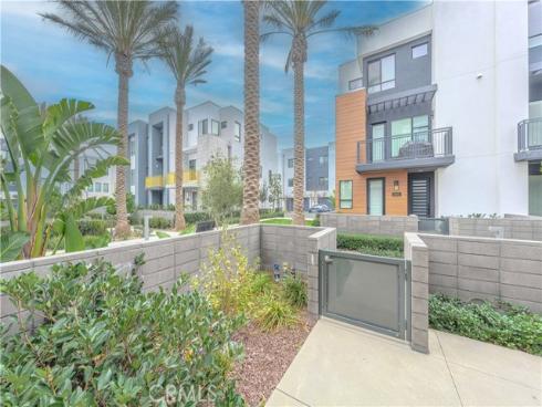 2190  Skylar  , Tustin, CA