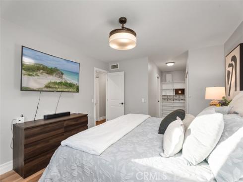 13351  Cromwell  , Tustin, CA