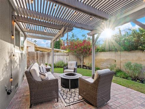 13351  Cromwell  , Tustin, CA