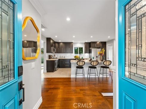 13351  Cromwell  , Tustin, CA