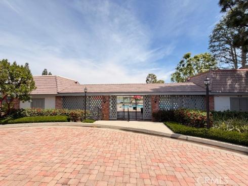 1022  Regis Way  , Tustin, CA