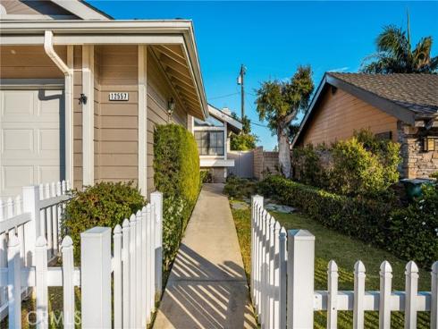 12557  Wedgwood   Circle, Tustin, CA