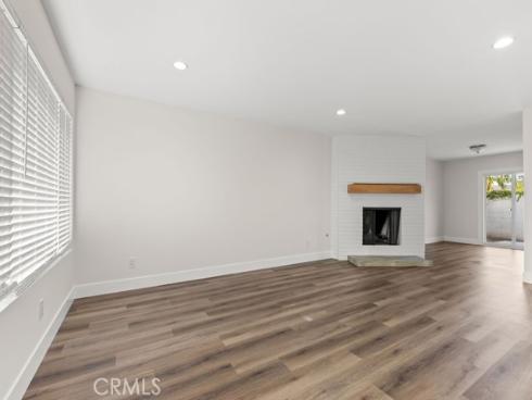 17621  17th  19C , Tustin, CA