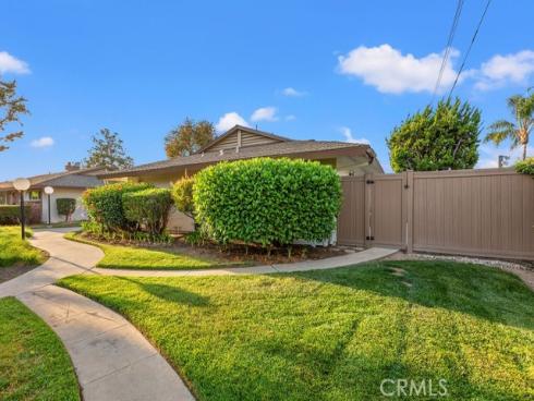 17621  17th  19C , Tustin, CA