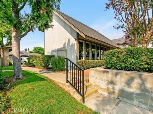 17351  Via Lindo  , Tustin, CA