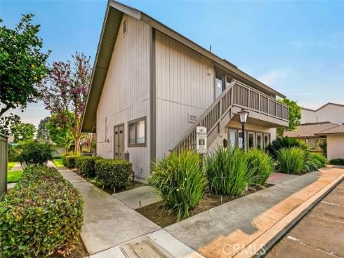 17351  Via Lindo  , Tustin, CA