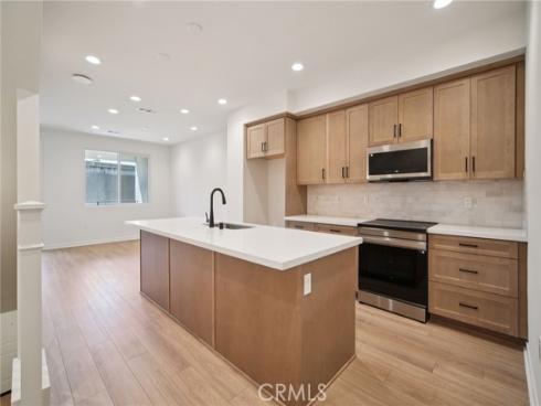 152  Balsawood  , Tustin, CA