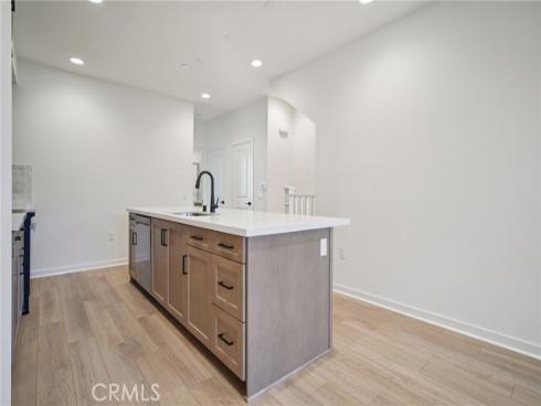 152  Balsawood  , Tustin, CA