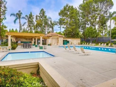 259  Gallery   Way, Tustin, CA