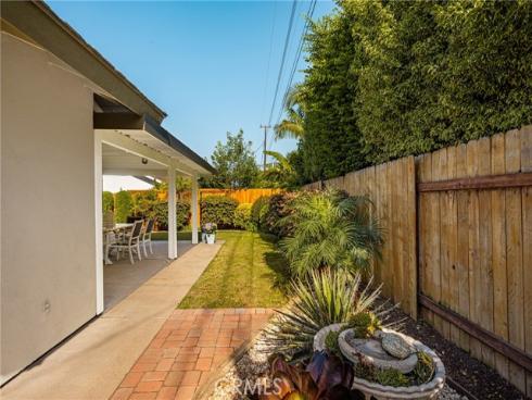 17442  Amaganset Way  , Tustin, CA