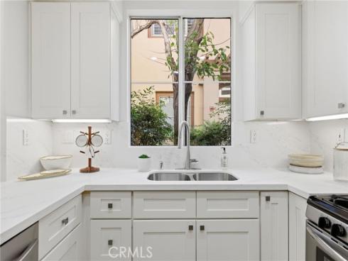2659 Dietrich , Tustin, CA