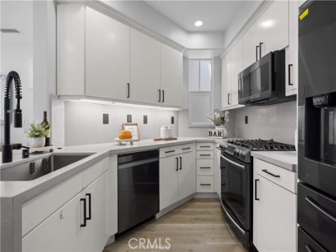 328  Flyers Ln  , Tustin, CA