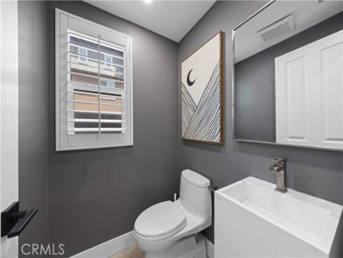 328  Flyers Ln  , Tustin, CA