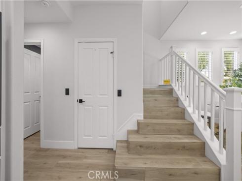 328  Flyers Ln  , Tustin, CA