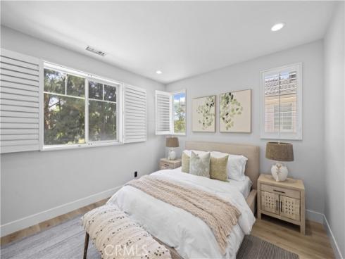 328  Flyers Ln  , Tustin, CA