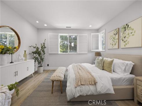 328  Flyers Ln  , Tustin, CA