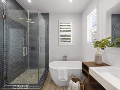 328  Flyers Ln  , Tustin, CA