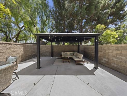 328  Flyers Ln  , Tustin, CA