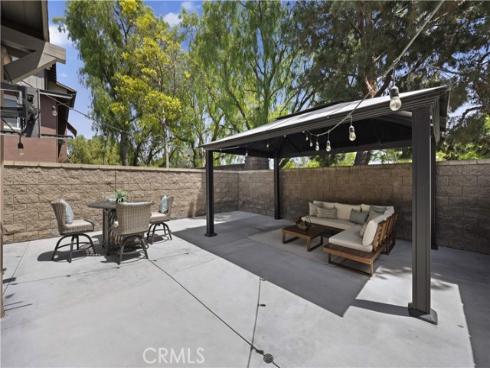 328  Flyers Ln  , Tustin, CA