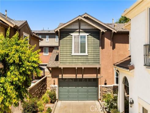 328  Flyers Ln  , Tustin, CA