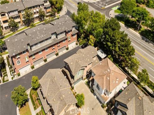 328  Flyers Ln  , Tustin, CA