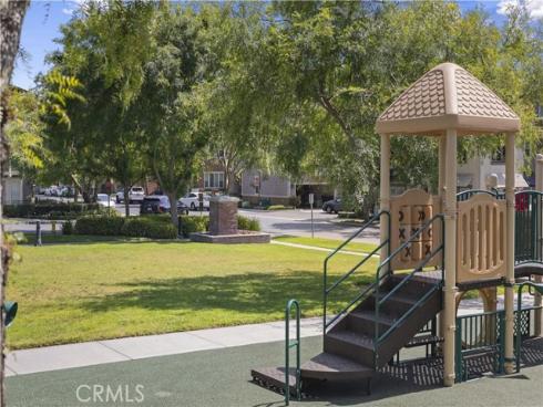 328  Flyers Ln  , Tustin, CA