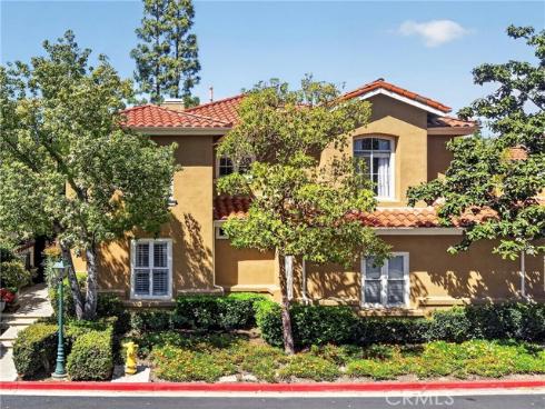 2531  Aquasanta  , Tustin, CA