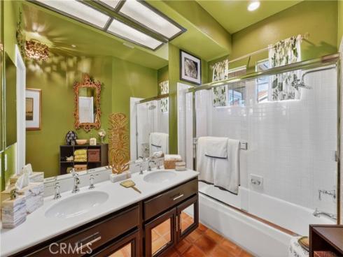 2531  Aquasanta  , Tustin, CA