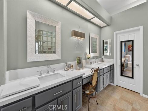 2531  Aquasanta  , Tustin, CA