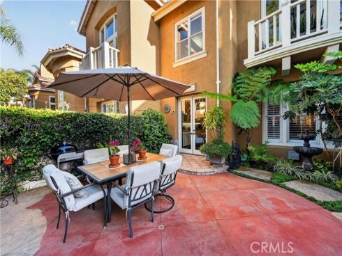 2531  Aquasanta  , Tustin, CA