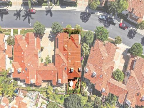 2531  Aquasanta  , Tustin, CA