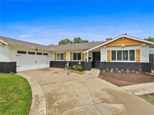 17391  Roseleaf  , Tustin, CA