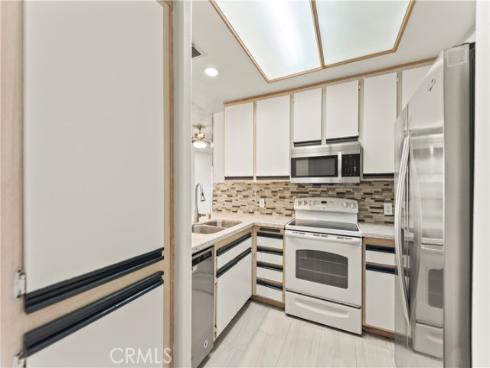 2960  Champion Way  1304 , Tustin, CA