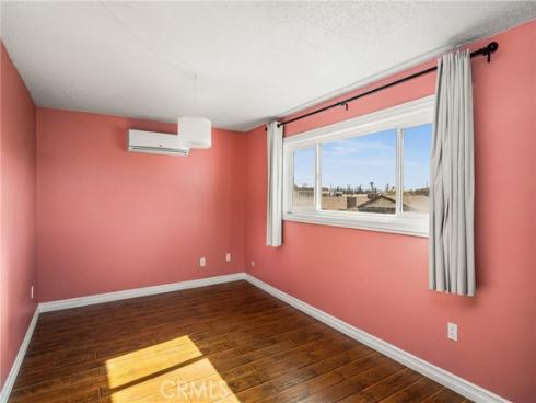 473 E 1st  , Tustin, CA