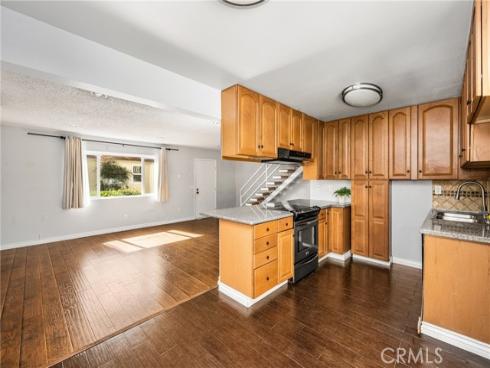 473 E 1st  , Tustin, CA