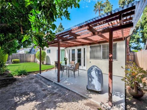 1832 Brookshire Avenue, Tustin, CA