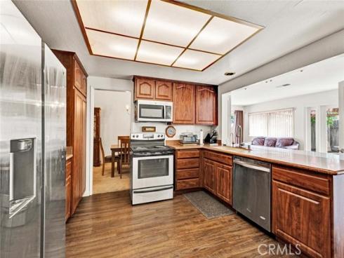 1832 Brookshire Avenue, Tustin, CA