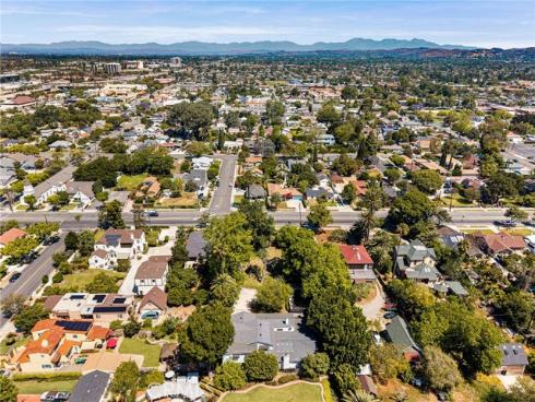 440 W Main Street  , Tustin, CA