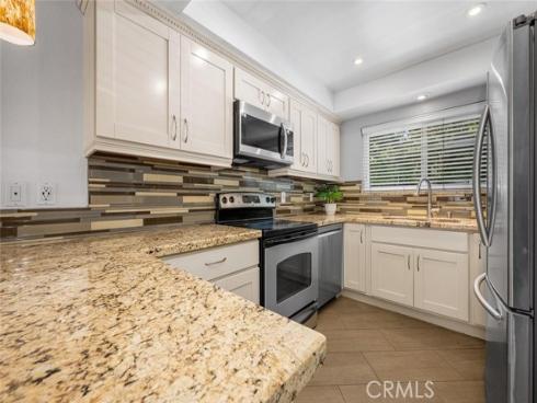 1881 Mitchell 124 Avenue, Tustin, CA