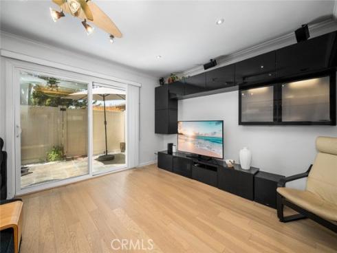 1881 Mitchell 124 Avenue, Tustin, CA