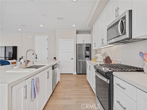 16289 Dawn Way 209 , Tustin, CA
