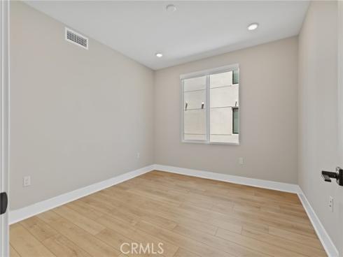 16289 Dawn Way 209 , Tustin, CA