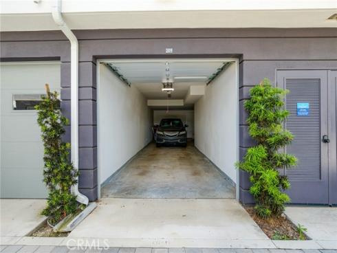 16289 Dawn Way 209 , Tustin, CA