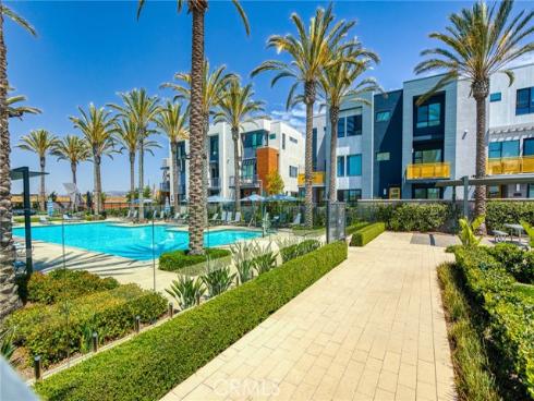 16289 Dawn Way 209 , Tustin, CA