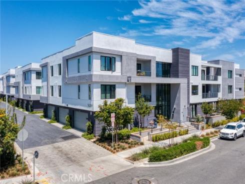 16289 Dawn Way 209 , Tustin, CA